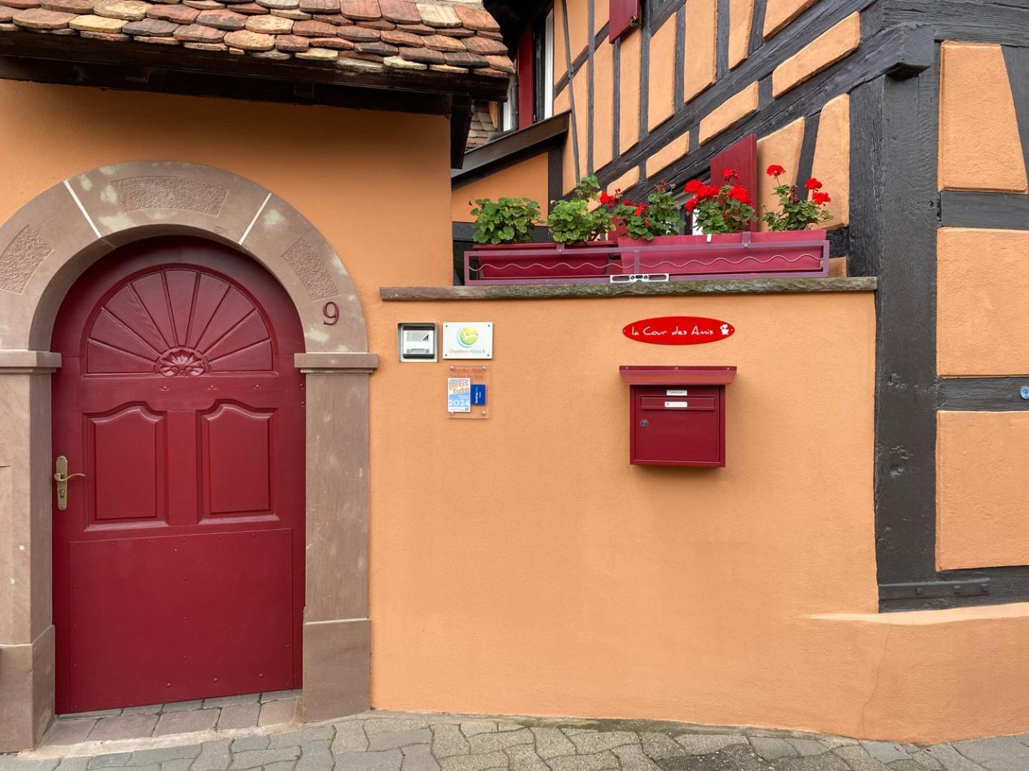 フェンデンハイム La Cour Des Amis Bed & Breakfast エクステリア 写真